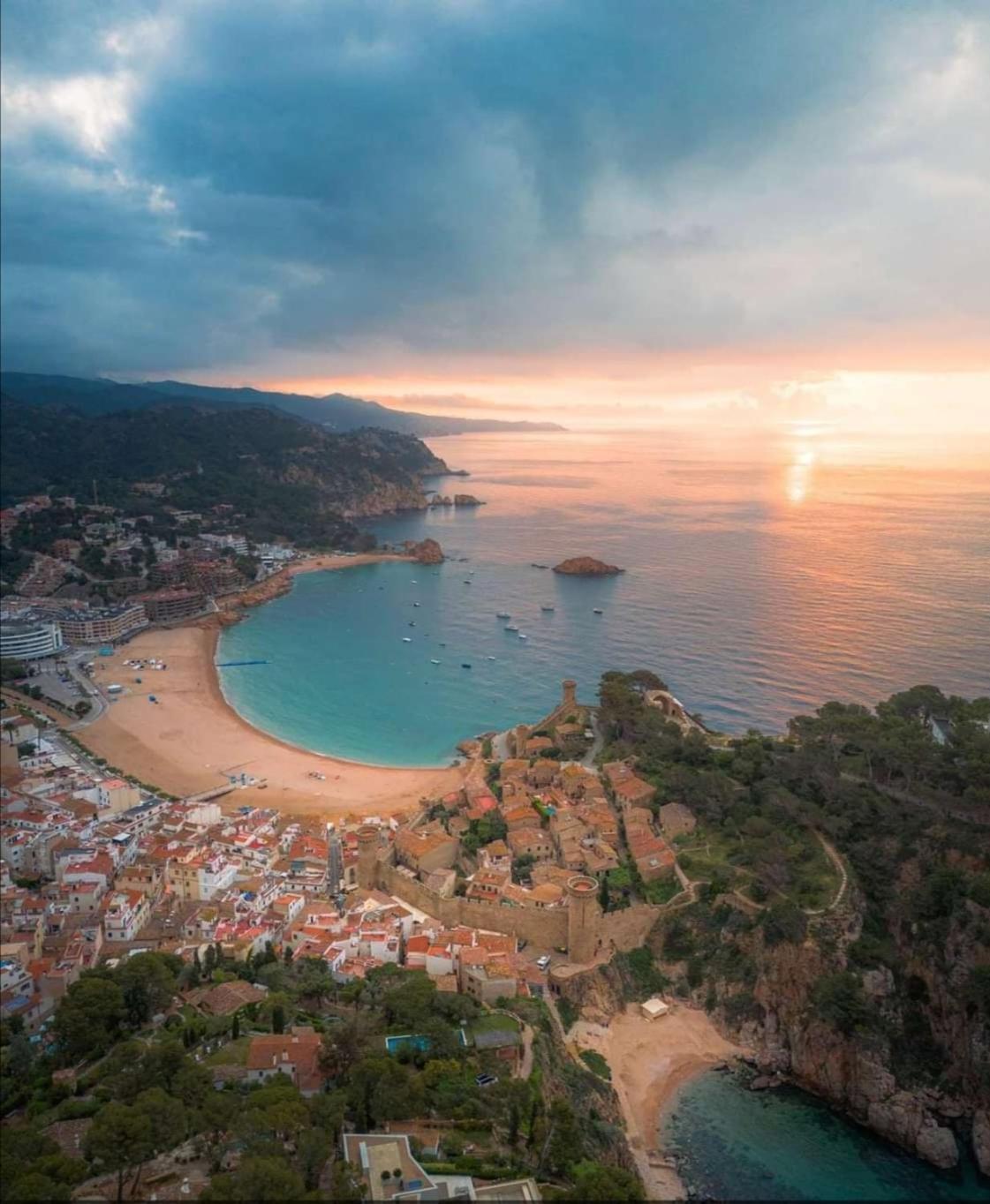 Portal 17 Can Tort Tossa de Mar Exteriör bild